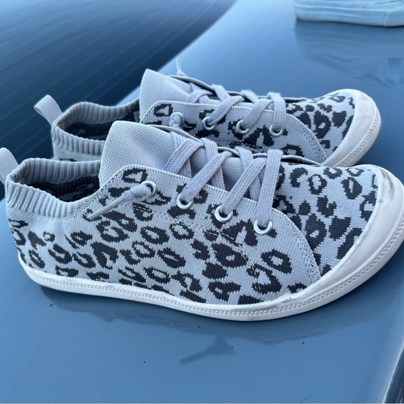 Leopard Print Sneakers - Picture 2 of 3